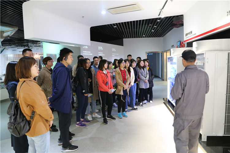 1555928120220046276.jpg IMG_3307.jpg